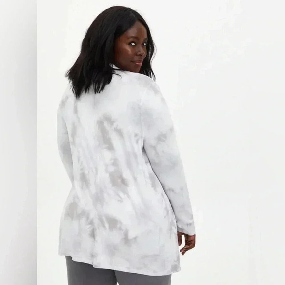 Torrid Grey Tie Dye Super Soft Boyfriend Cardigan Open Front Size 00 M Medium - Picture 5 of 6